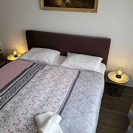 King Panorama Mit Netflix Hotel